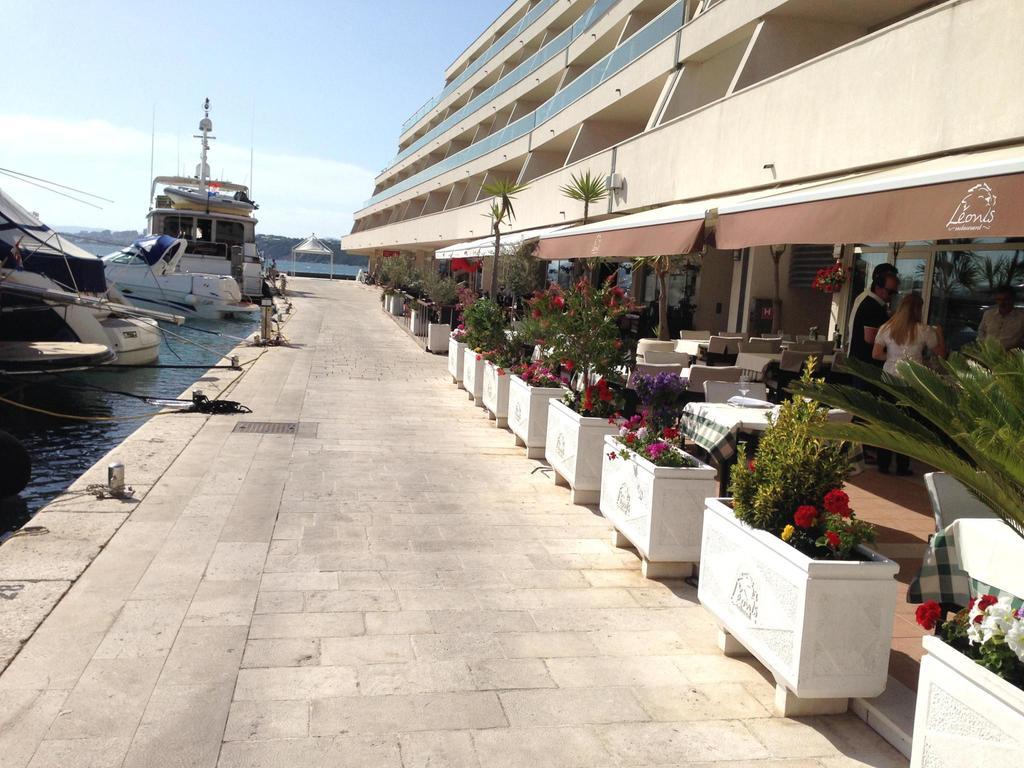 Kristian Apartments Podstrana Luaran gambar
