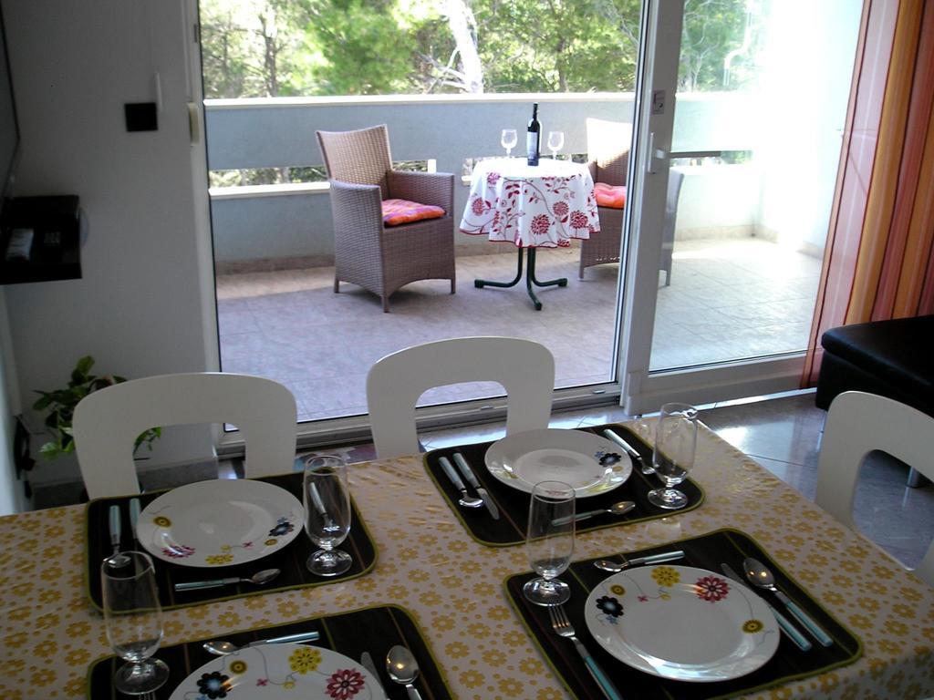 Kristian Apartments Podstrana Luaran gambar